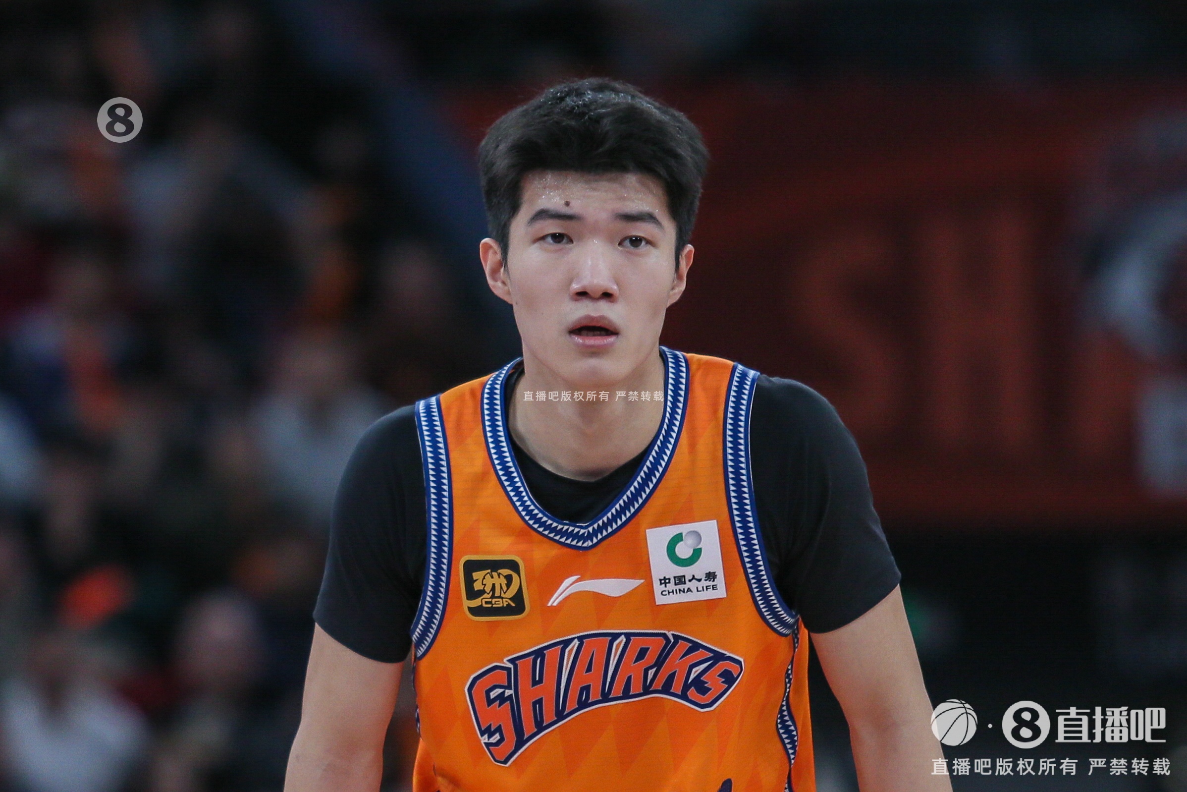率先發(fā)力！偰李永煒首節(jié)5中4拿到11分 三分4中3